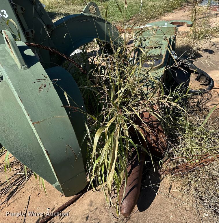 image for item NQ9523 2001 Central Fabricators 330  breaker