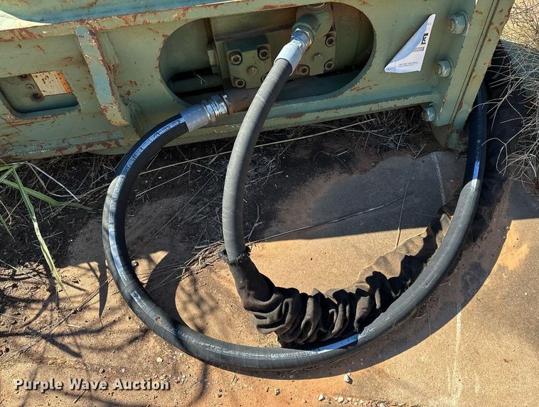 image for item NQ9523 2001 Central Fabricators 330  breaker