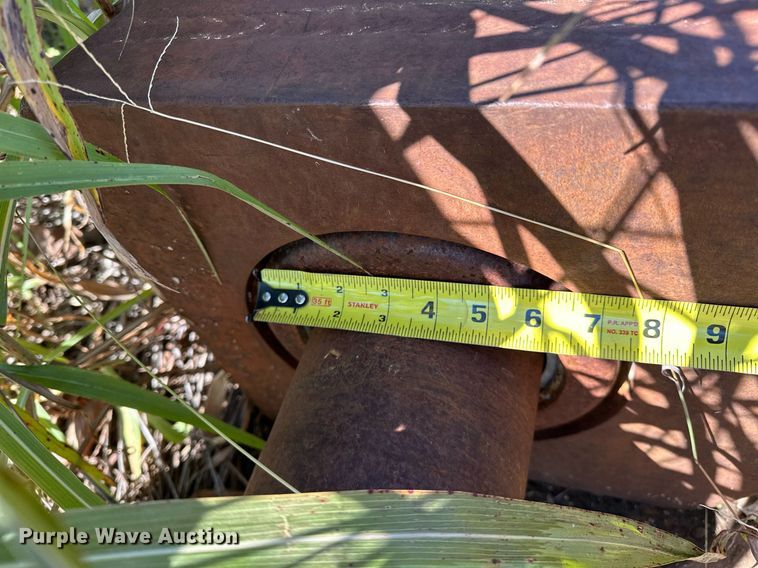 image for item NQ9523 2001 Central Fabricators 330  breaker