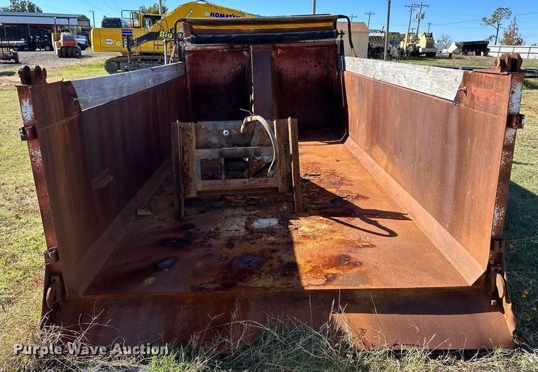 image for item NQ9525 Dump bed