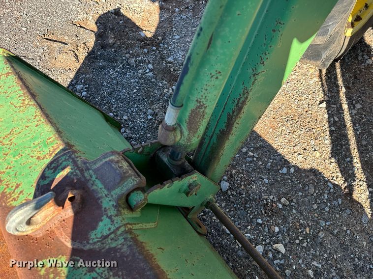 image for item NQ9527 1996 John Deere 5300  MFWD tractor