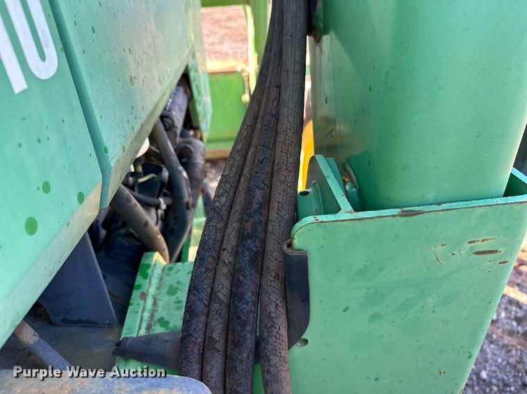 image for item NQ9527 1996 John Deere 5300  MFWD tractor