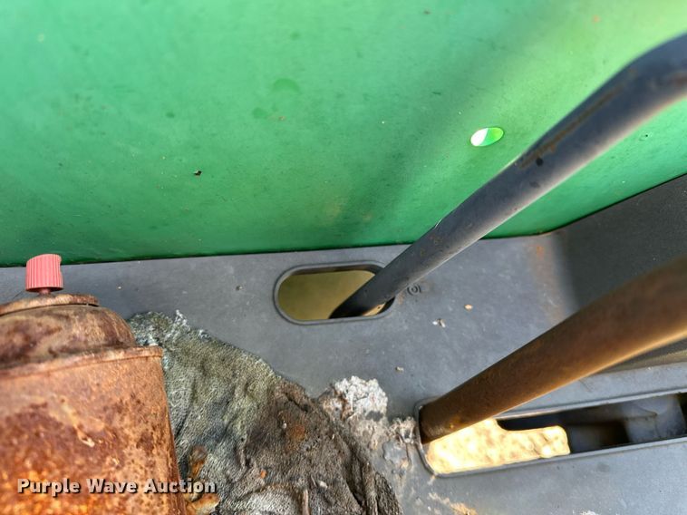 image for item NQ9527 1996 John Deere 5300  MFWD tractor