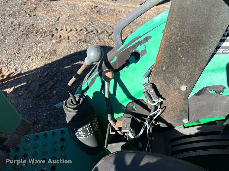 image for item NQ9527 1996 John Deere 5300  MFWD tractor