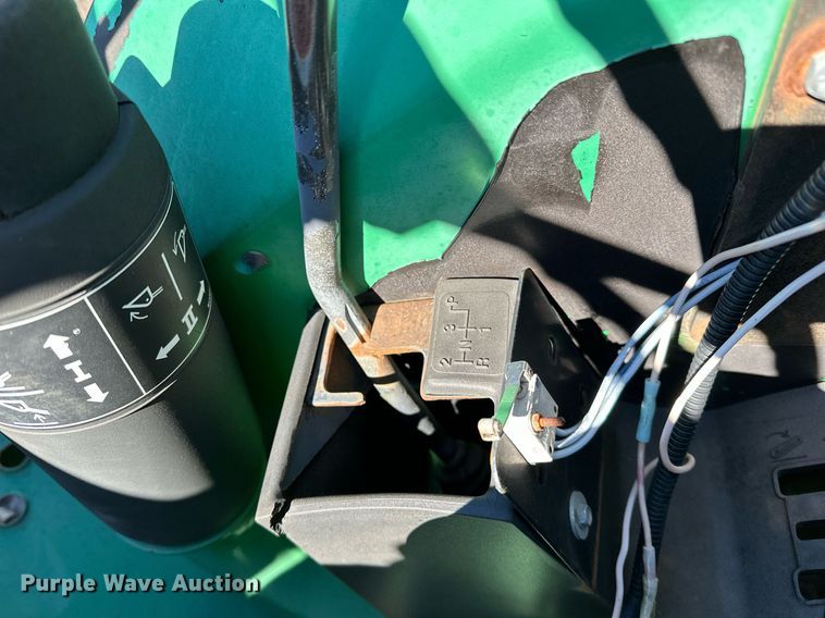 image for item NQ9527 1996 John Deere 5300  MFWD tractor