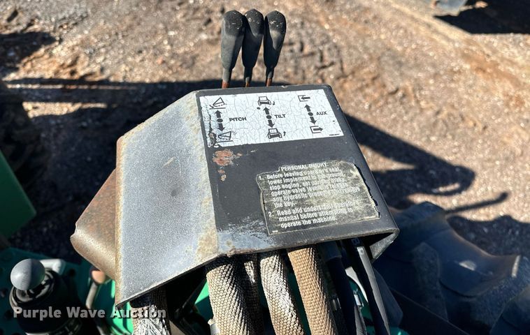 image for item NQ9527 1996 John Deere 5300  MFWD tractor