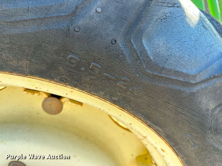 image for item NQ9527 1996 John Deere 5300  MFWD tractor