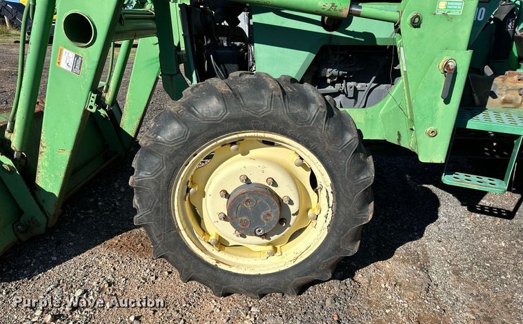 image for item NQ9527 1996 John Deere 5300  MFWD tractor