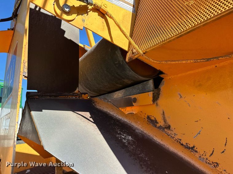 image for item NQ9528 2004 Rosco SPRHH  chip spreader