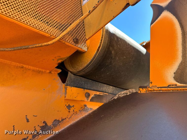 image for item NQ9528 2004 Rosco SPRHH  chip spreader