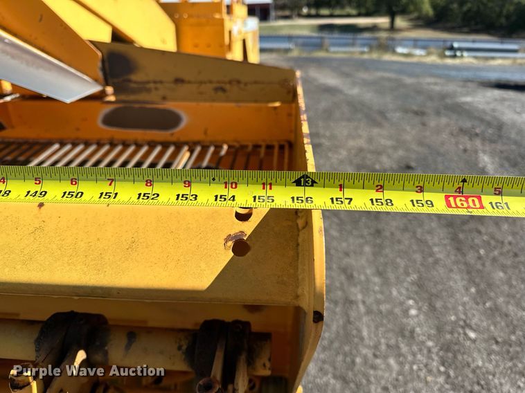 image for item NQ9528 2004 Rosco SPRHH  chip spreader