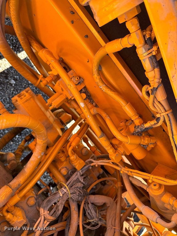 image for item NQ9528 2004 Rosco SPRHH  chip spreader