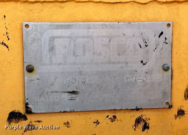 image for item NQ9528 2004 Rosco SPRHH  chip spreader