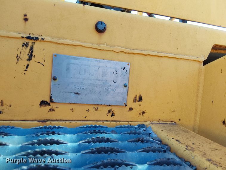 image for item NQ9528 2004 Rosco SPRHH  chip spreader