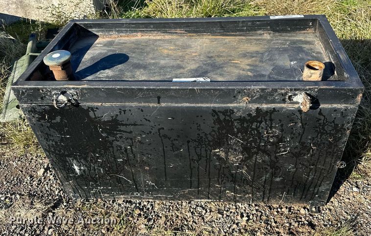 image for item NQ9533 Fuel tank