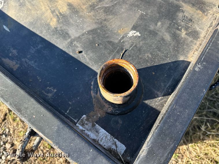 image for item NQ9533 Fuel tank