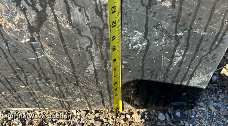 image for item NQ9533 Fuel tank