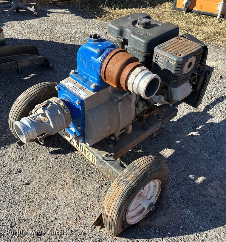 image for item NQ9535 Water pump