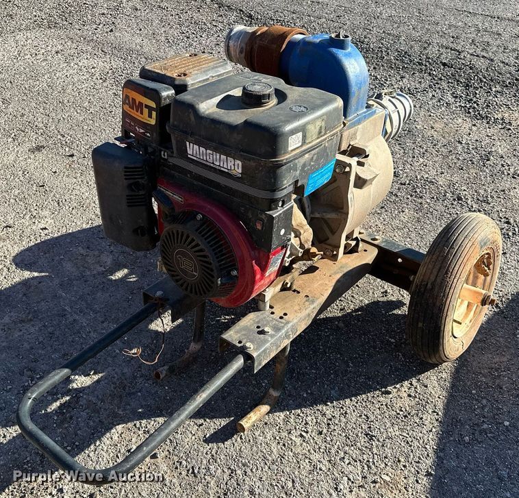 image for item NQ9535 Water pump