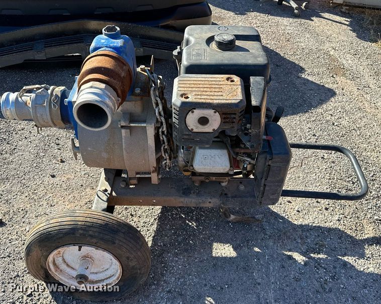 image for item NQ9535 Water pump