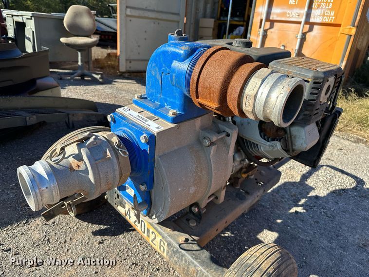 image for item NQ9535 Water pump