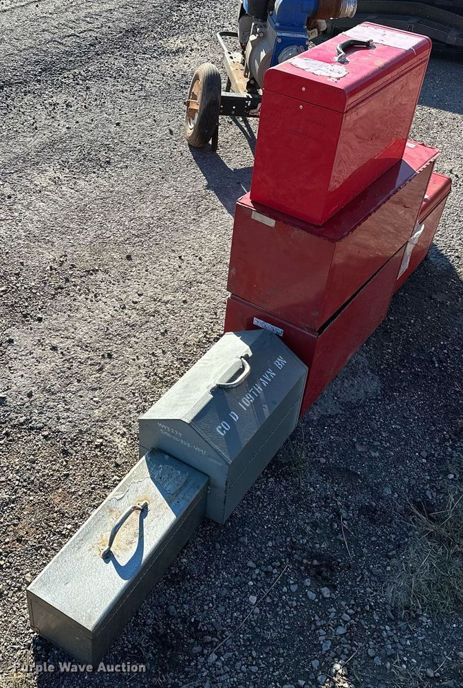 image for item NQ9537 (5) toolboxes