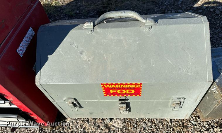 image for item NQ9537 (5) toolboxes