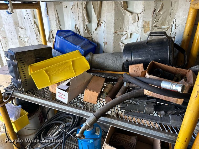 image for item NQ9538 Tools