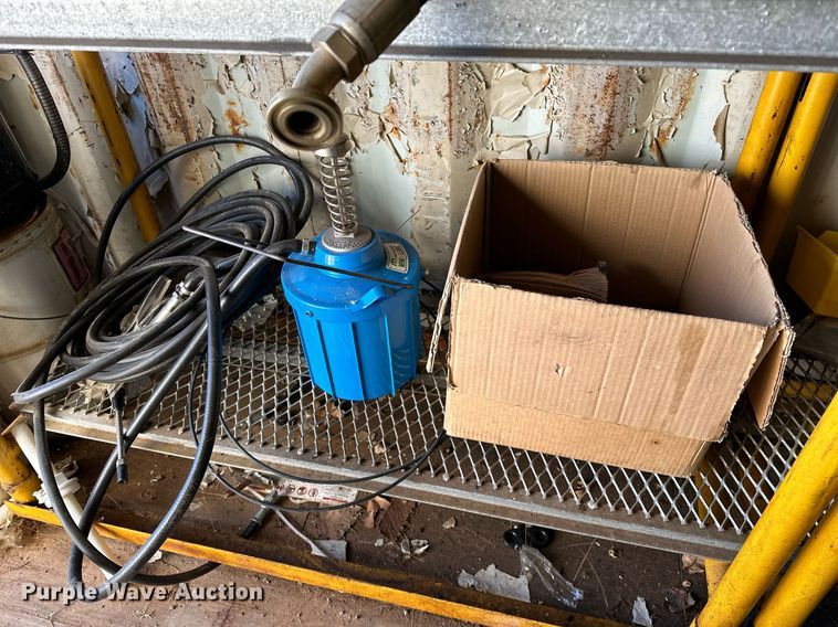 image for item NQ9538 Tools