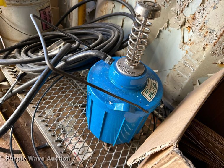 image for item NQ9538 Tools