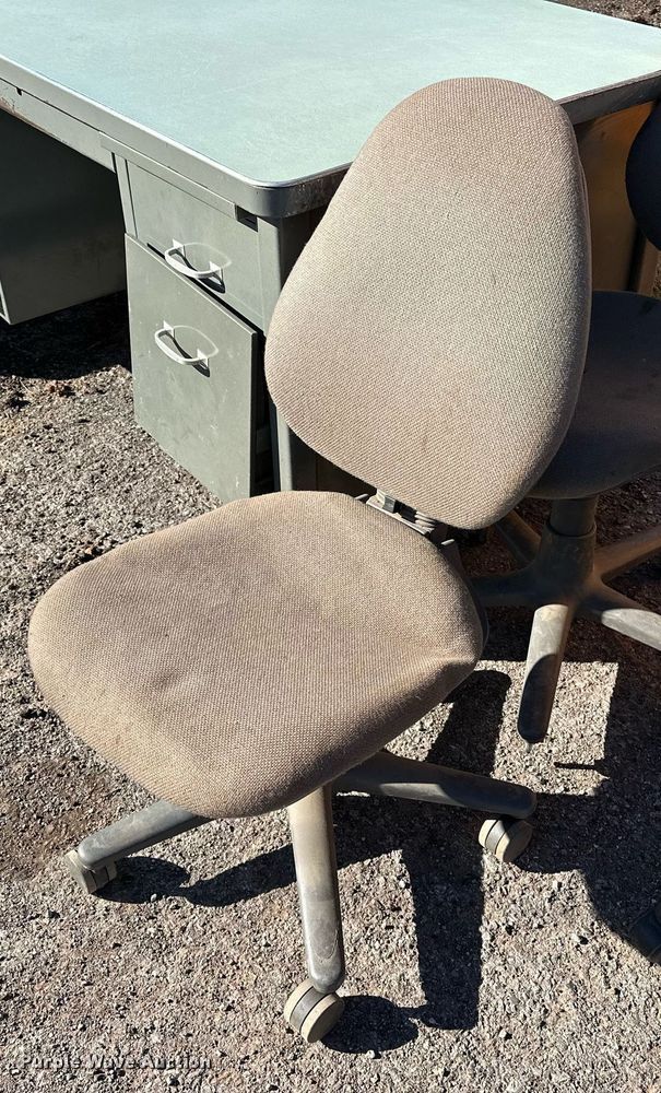 image for item NQ9539 Furniture