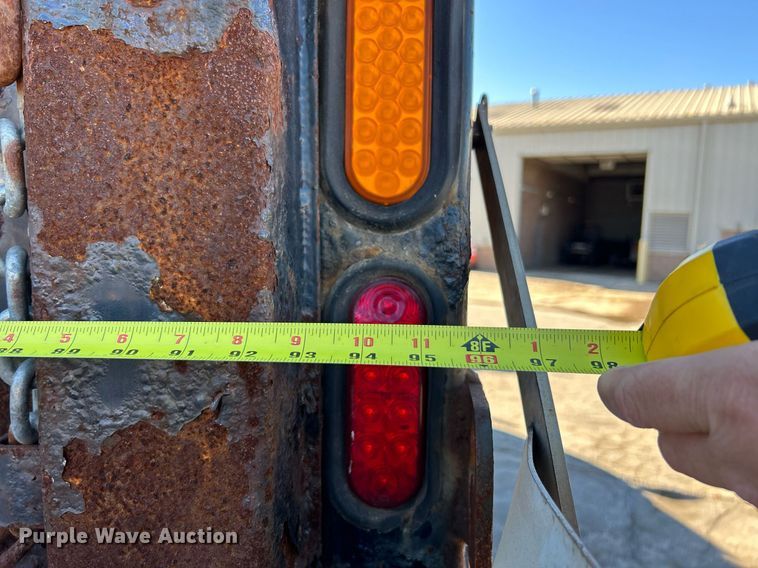 image for item NR9441 2010 Freightliner Business Class M2  dump truck