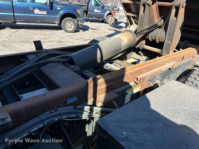 image for item NR9441 2010 Freightliner Business Class M2  dump truck