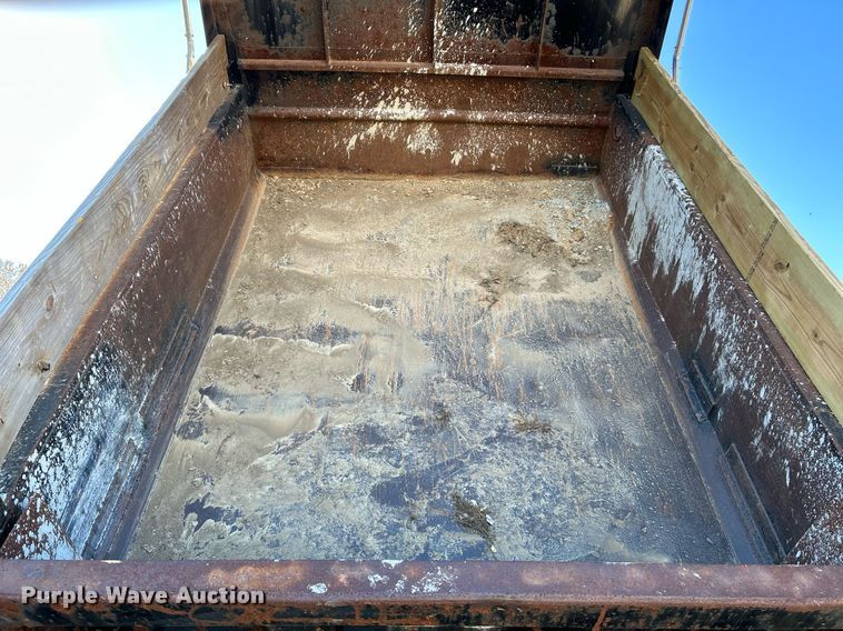 image for item NR9441 2010 Freightliner Business Class M2  dump truck