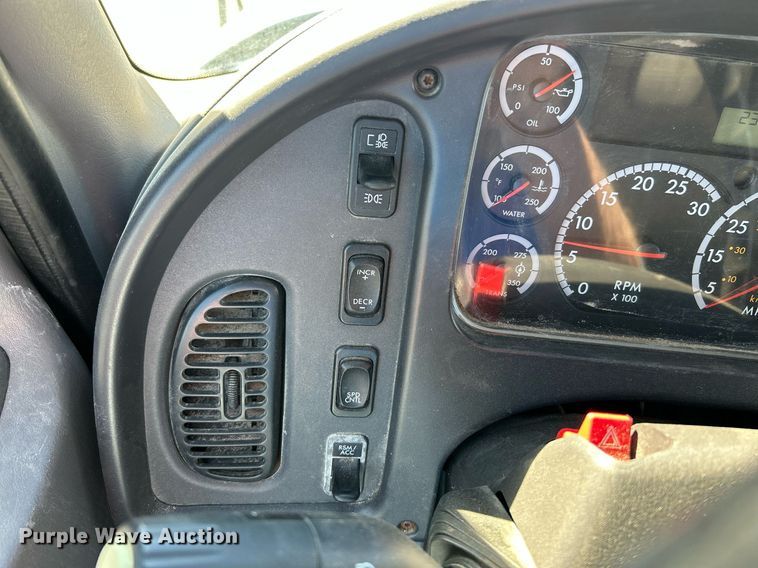 image for item NR9441 2010 Freightliner Business Class M2  dump truck