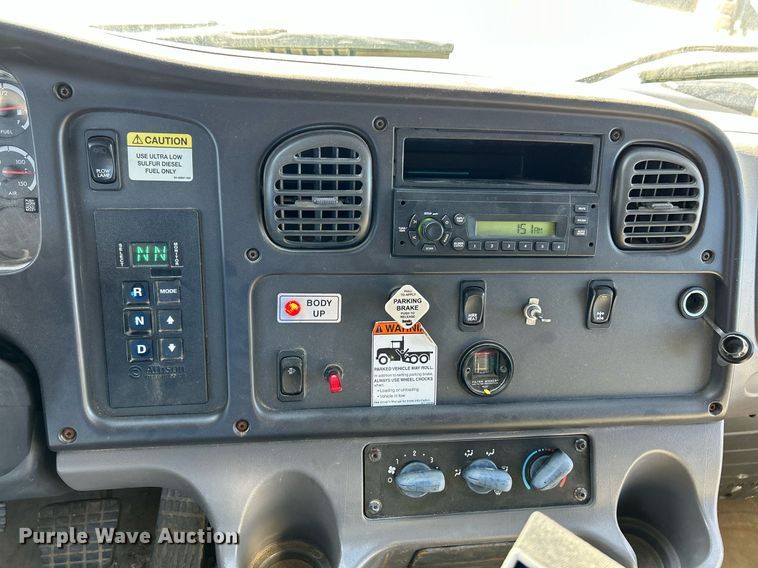 image for item NR9441 2010 Freightliner Business Class M2  dump truck