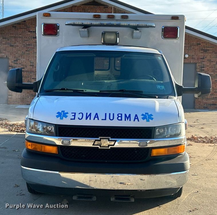 image for item NR9442 2013 Chevrolet Express 4500  ambulance