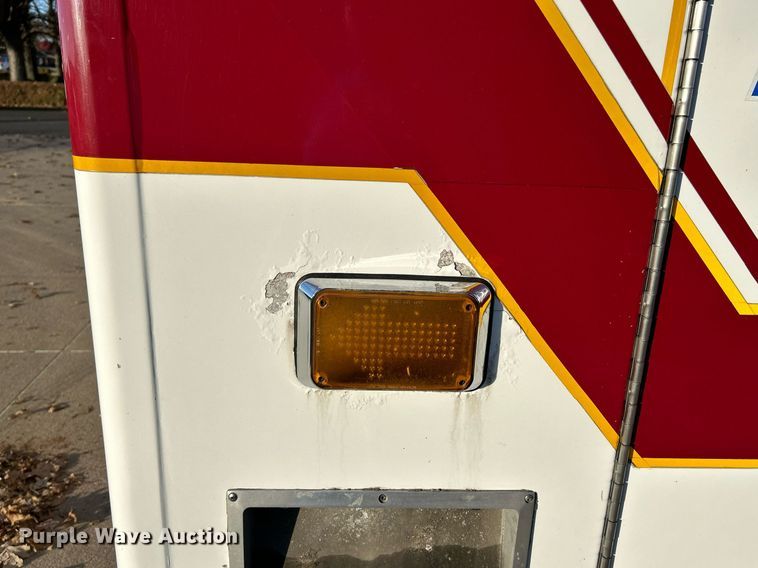 image for item NR9442 2013 Chevrolet Express 4500  ambulance