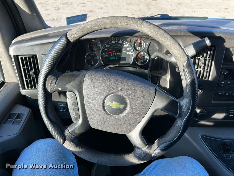 image for item NR9442 2013 Chevrolet Express 4500  ambulance