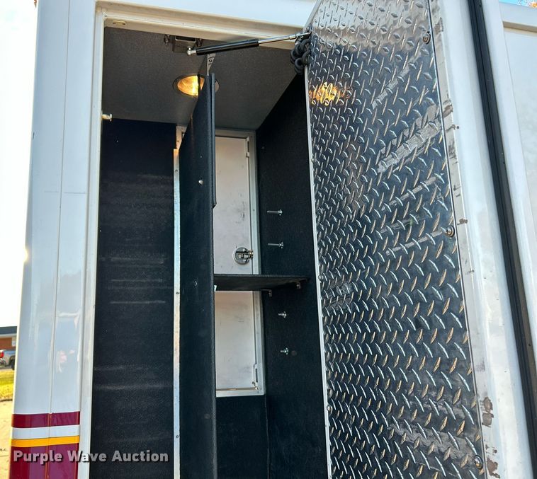 image for item NR9442 2013 Chevrolet Express 4500  ambulance