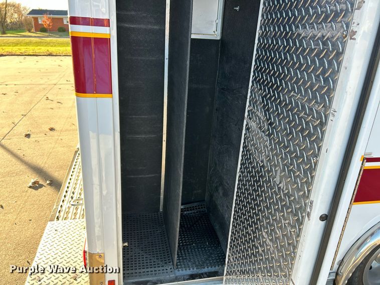 image for item NR9442 2013 Chevrolet Express 4500  ambulance