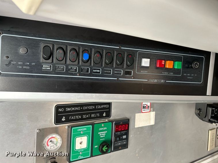 image for item NR9442 2013 Chevrolet Express 4500  ambulance