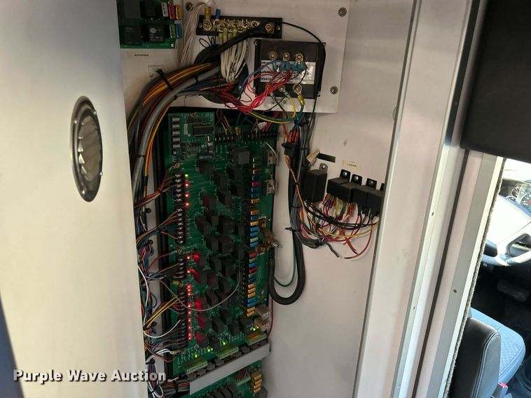 image for item NR9442 2013 Chevrolet Express 4500  ambulance