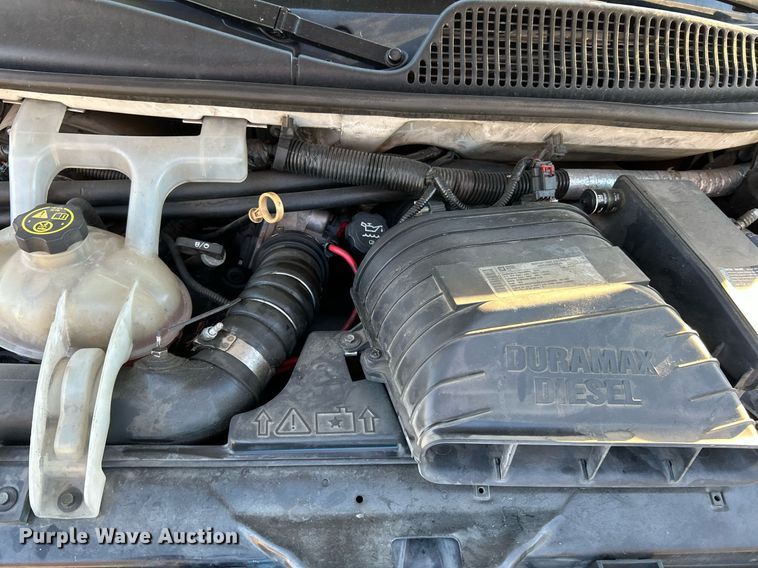 image for item NR9442 2013 Chevrolet Express 4500  ambulance