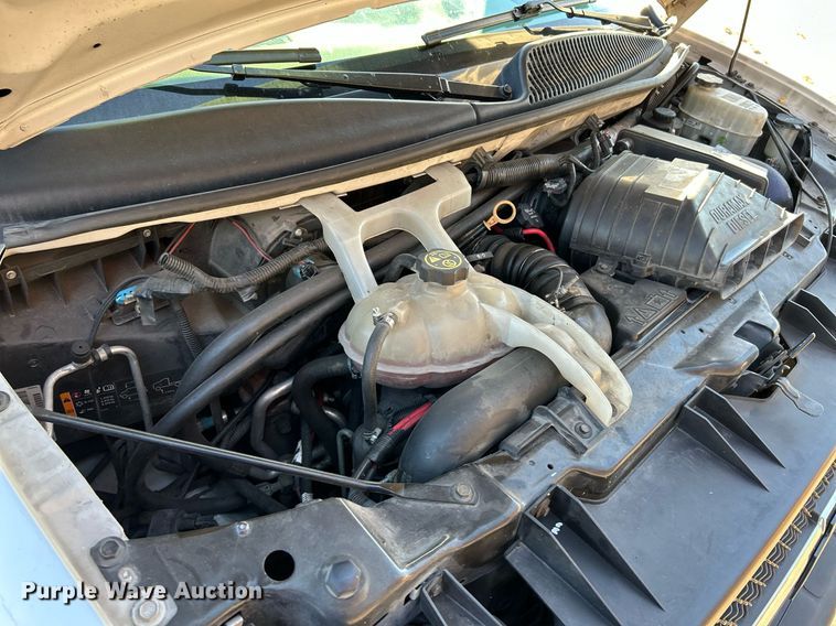 image for item NR9442 2013 Chevrolet Express 4500  ambulance