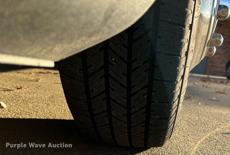 image for item NR9442 2013 Chevrolet Express 4500  ambulance