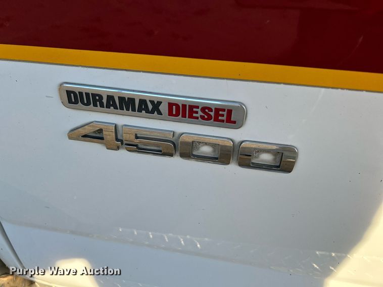 image for item NR9442 2013 Chevrolet Express 4500  ambulance