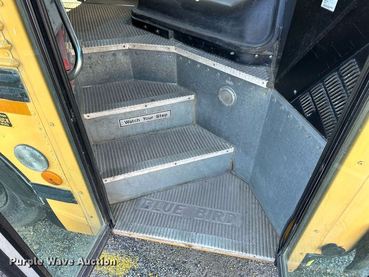 image for item NS9008 2001 Blue Bird  school bus