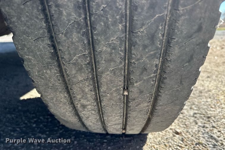 image for item NS9008 2001 Blue Bird  school bus