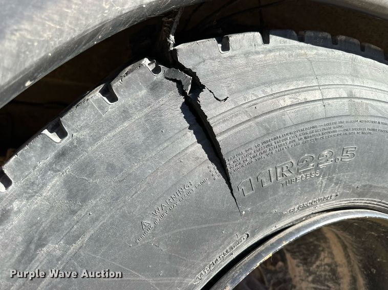 image for item NS9008 2001 Blue Bird  school bus